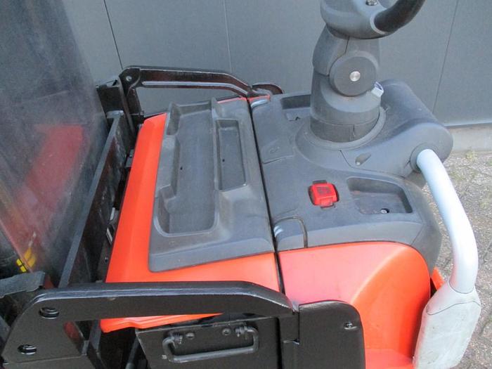 Refurbished 2017 TOYOTA SPE 160L - 3338