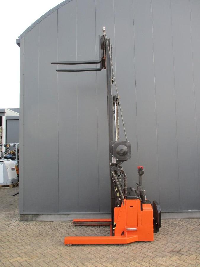 Refurbished 2013 BT TOYOTA RWE120 triplex - 1063