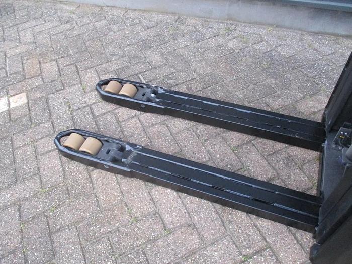 Refurbished 2017 TOYOTA SPE 160l - 3441