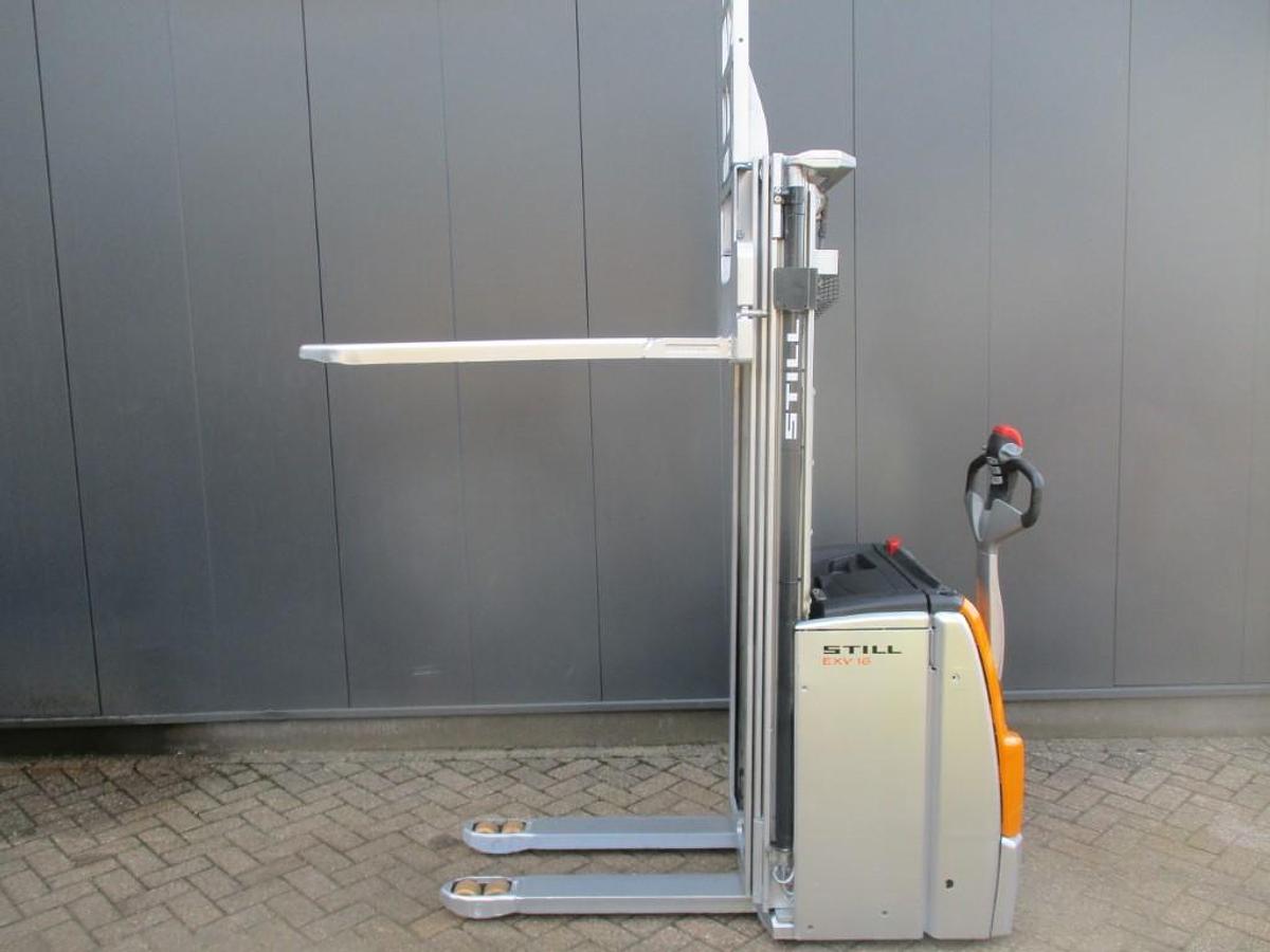 Refurbished 2016 STILL EXV 116 triplex - 5167