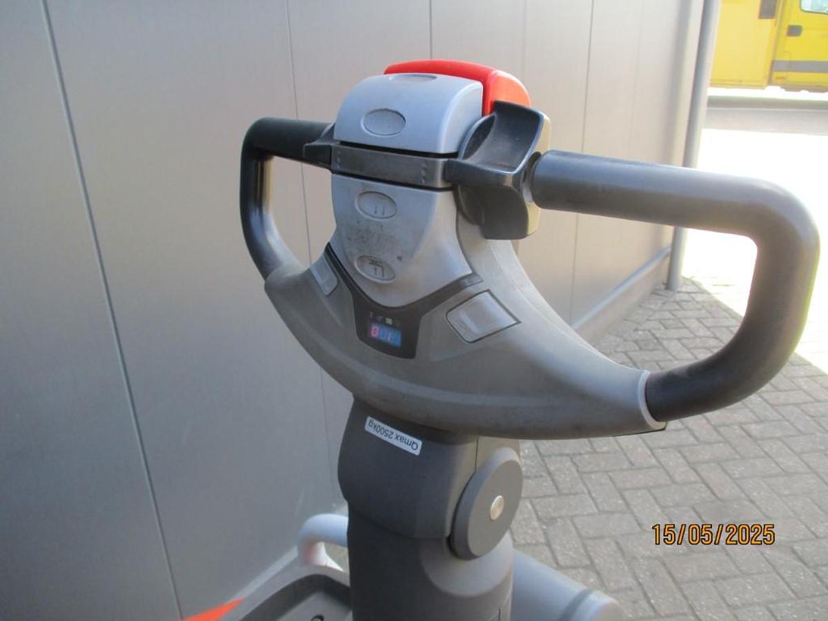 Refurbished 2018 TOYOTA LPE 250 - 1772