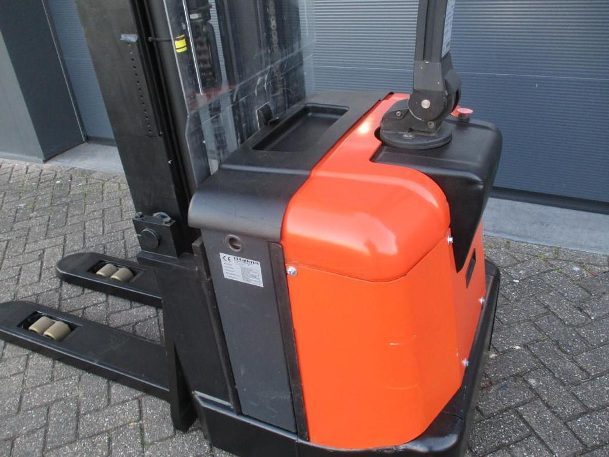 Refurbished 2014 BT SPE 160L