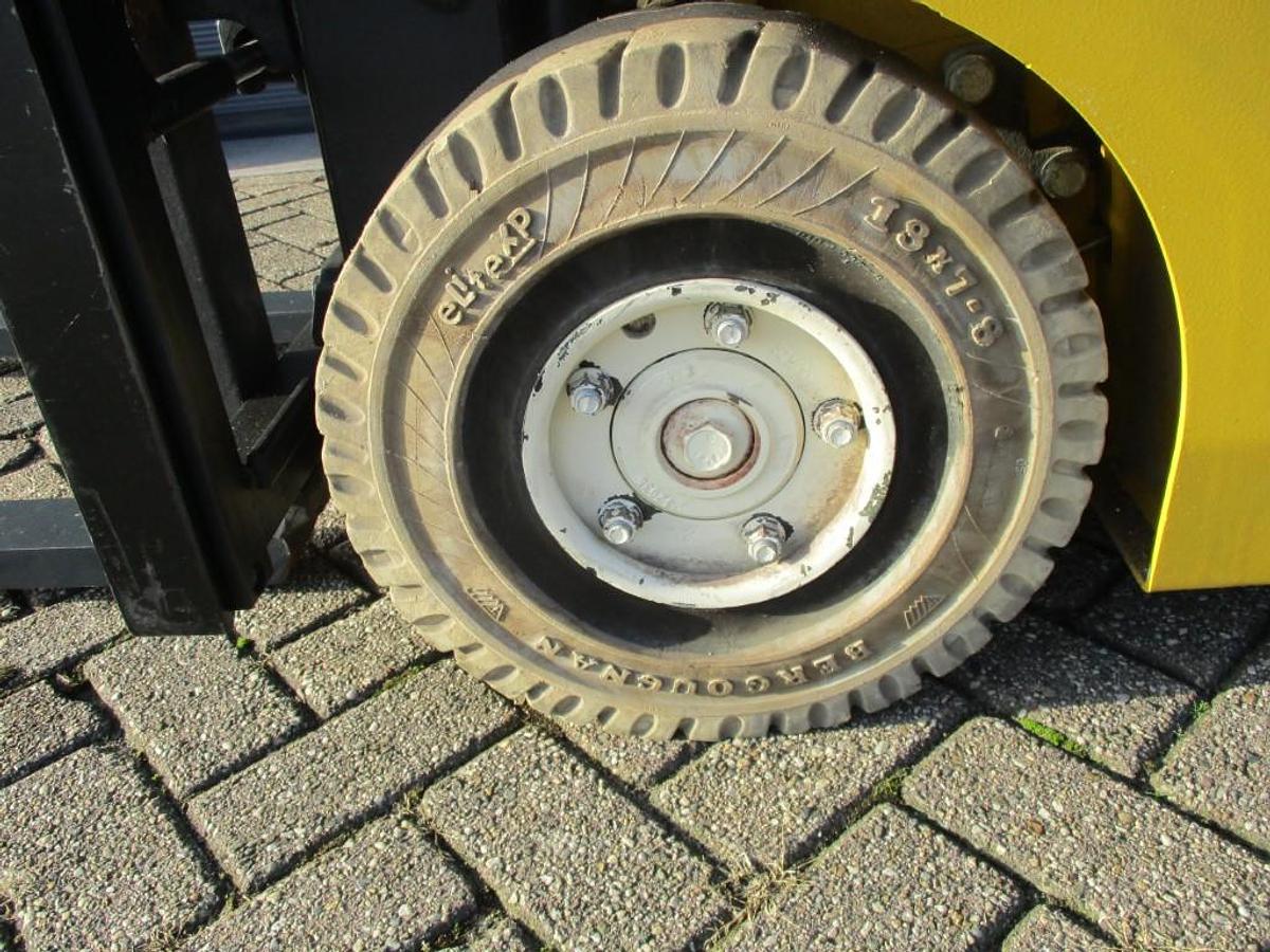 Refurbished 2008 YALE ERP16-ATF