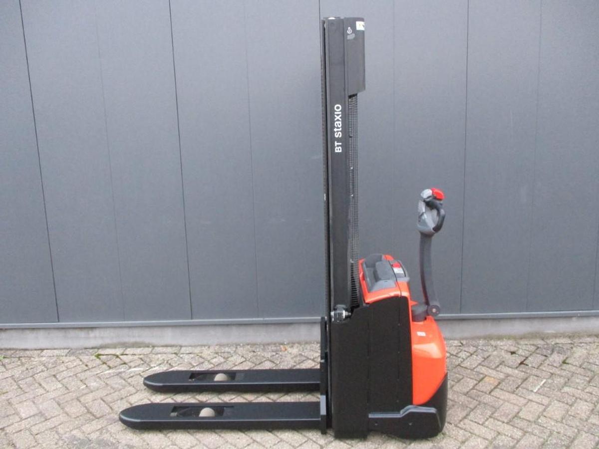 Refurbished 2019 TOYOTA SWE100 - 18