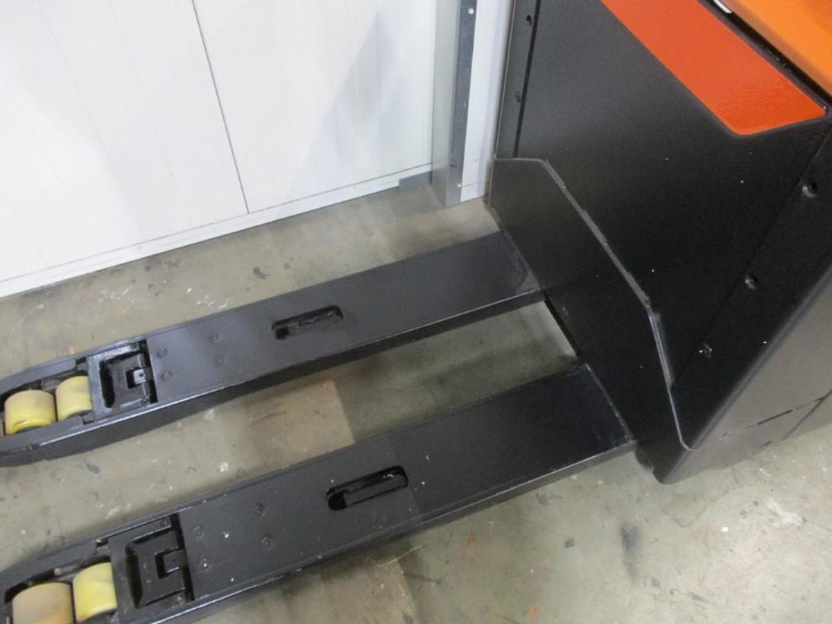 Refurbished 2019 TOYOTA LPE200 - 1993