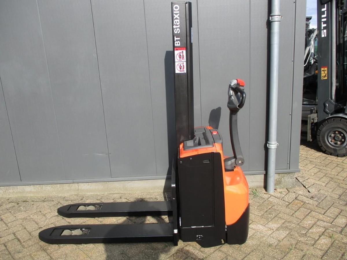 Refurbished 2015 TOYOTA BT SWE 080L - 1088