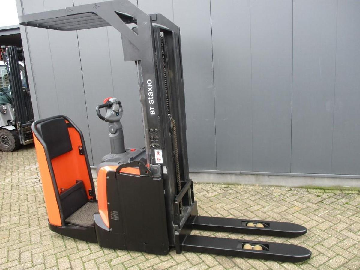 Refurbished 2016 TOYOTA SPE120 triplex - 2414