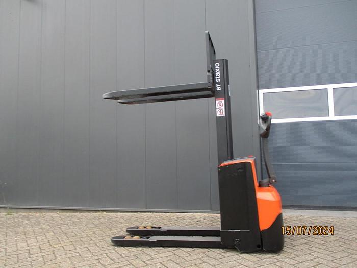 Refurbished 2018 TOYOTA SWE 080L