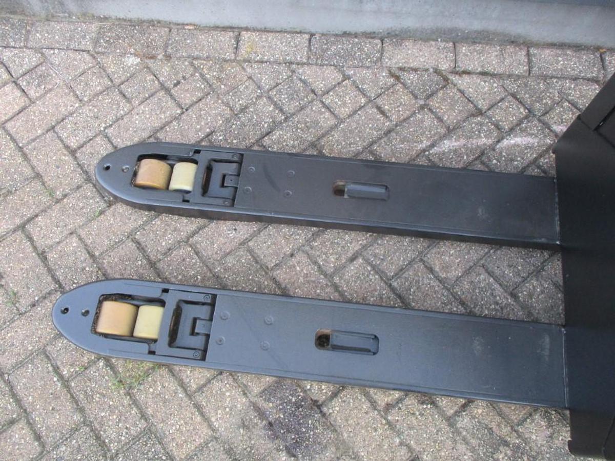 Refurbished 2021 TOYOTA LPE250 - 2127