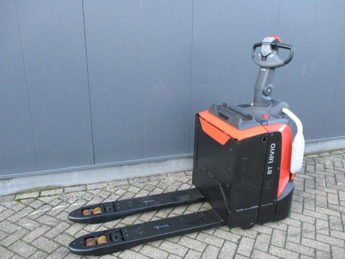 Refurbished 2020 TOYOTA LPE200 - 1553