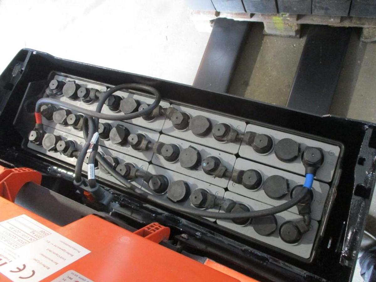 Refurbished 2019 TOYOTA LWE160 - 954