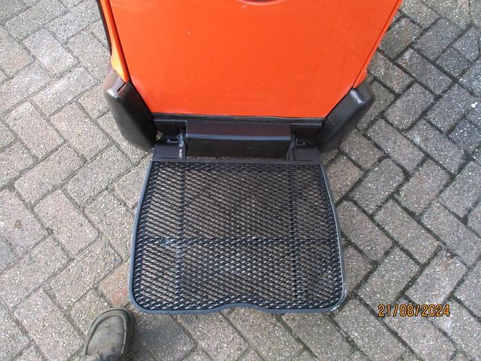 Refurbished 2018 TOYOTA LPE 200