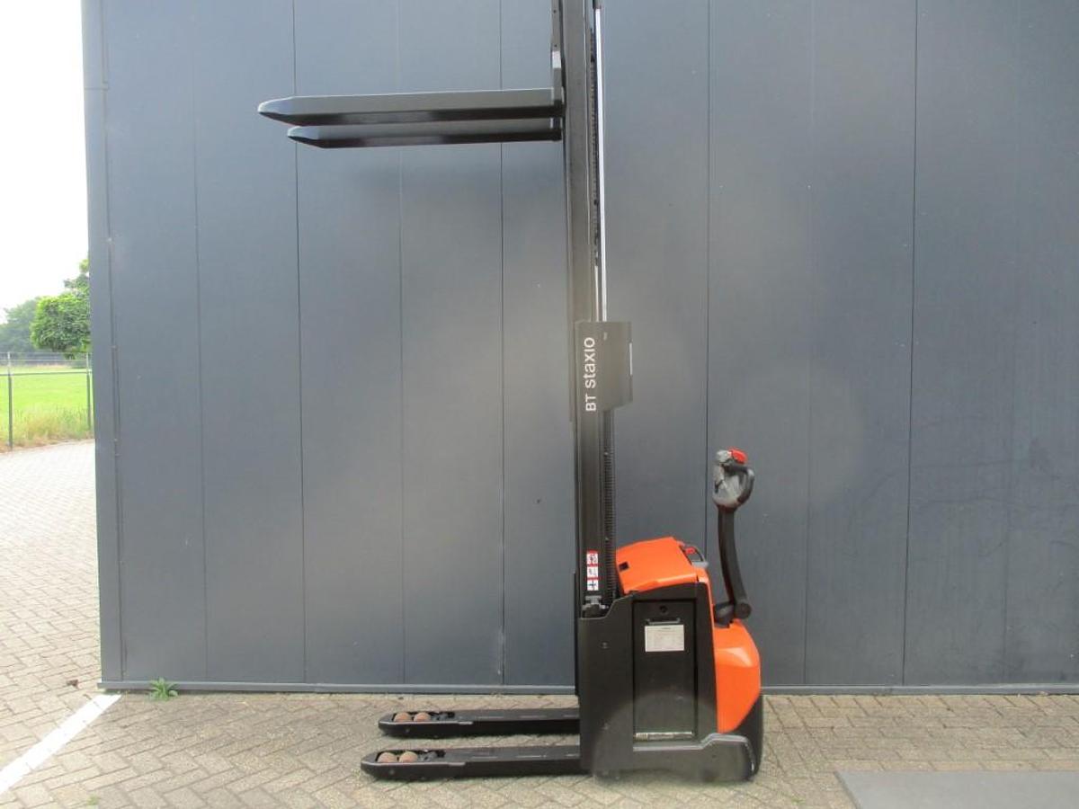 Refurbished 2016 TOYOTA BT SWE140L - 1500