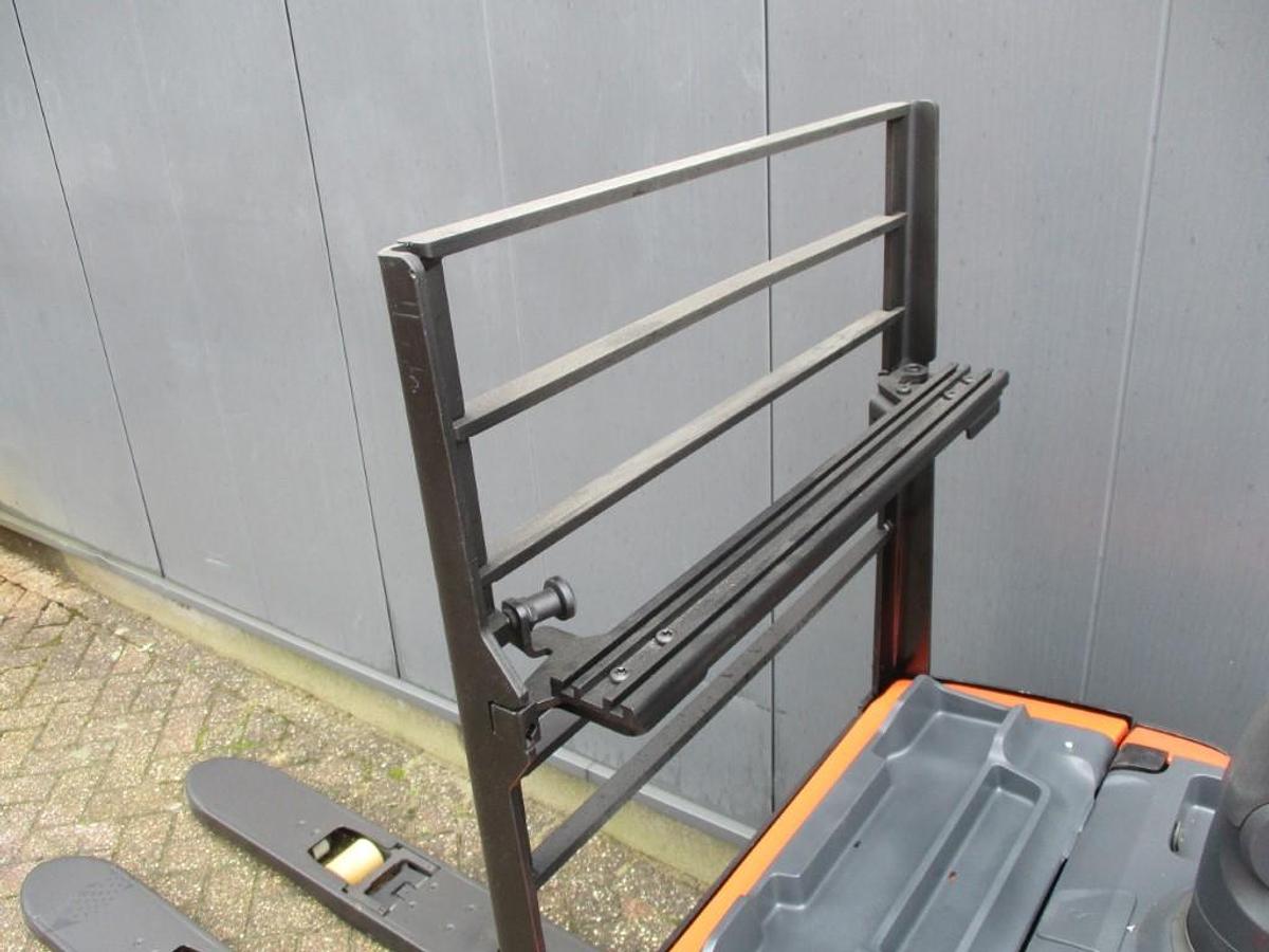 Refurbished 2018 TOYOTA LPE200 - 1778