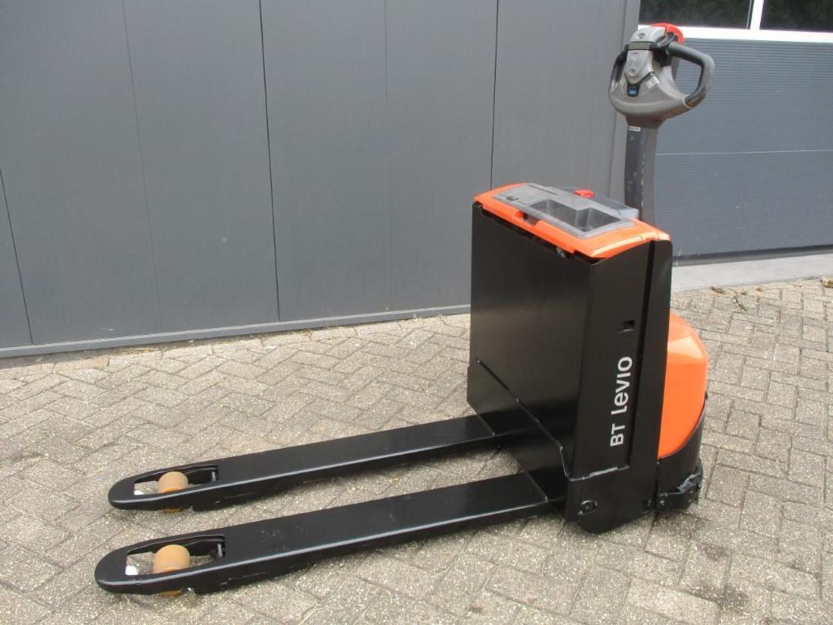 Refurbished 2018 TOYOTA LWE140 - 833