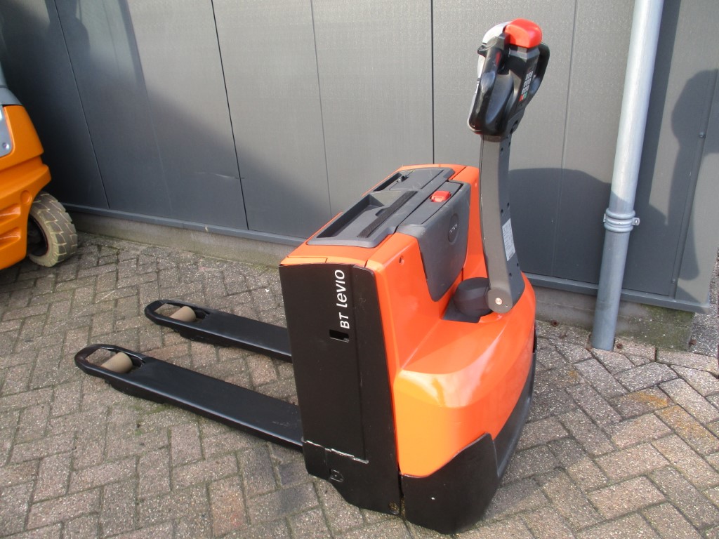 Palettenwagen