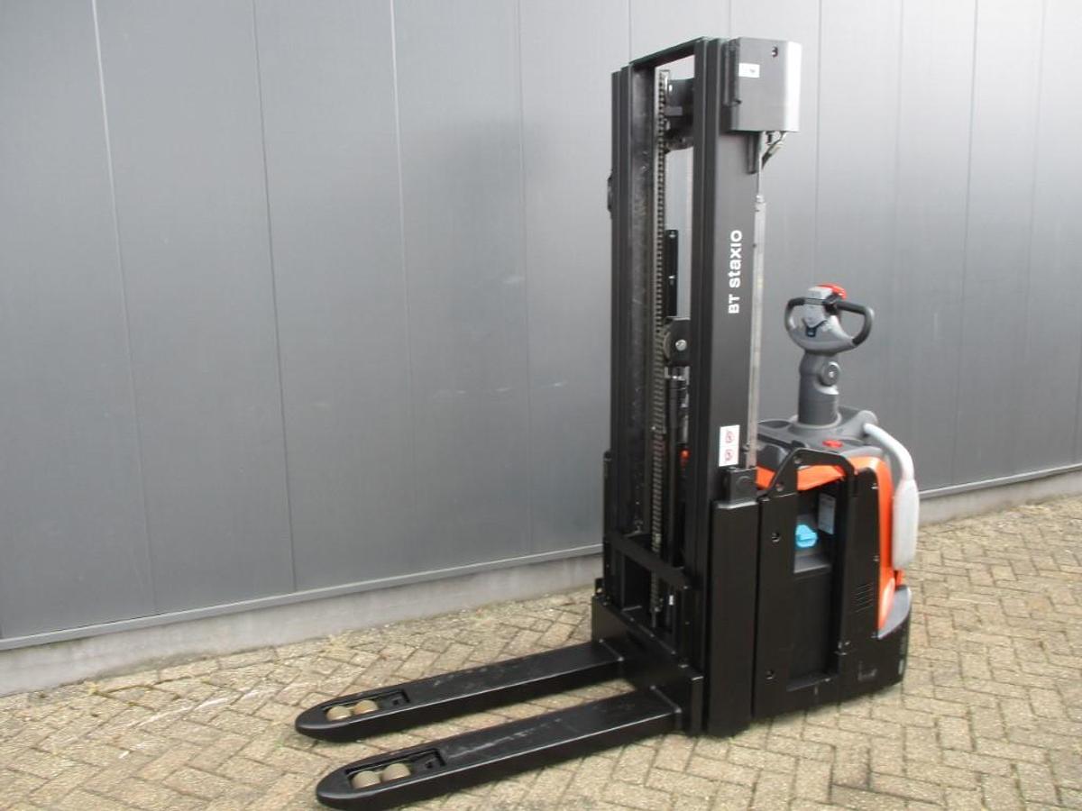 Refurbished 2023 TOYOTA SPE140L triplex - 568