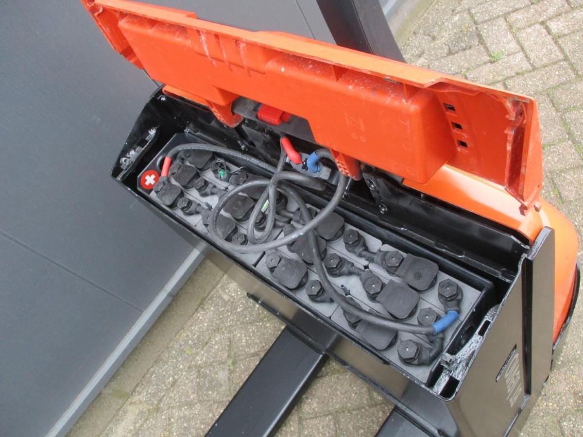 Refurbished 2022 TOYOTA LWE160 - 733