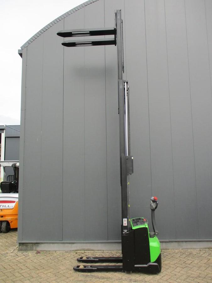 Refurbished 2013 CESAB S212L - 924