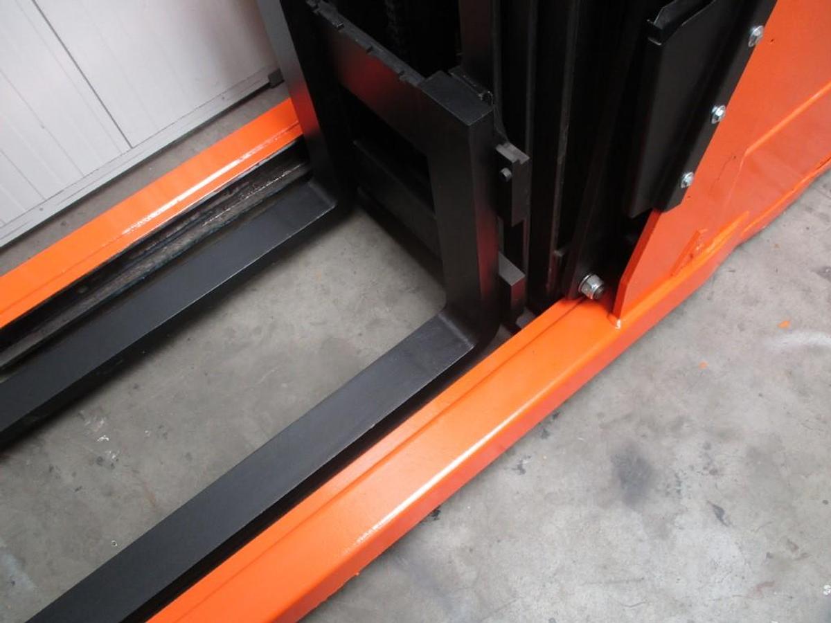 Refurbished 2011 BT TOYOTA RWE120 triplex - 3197