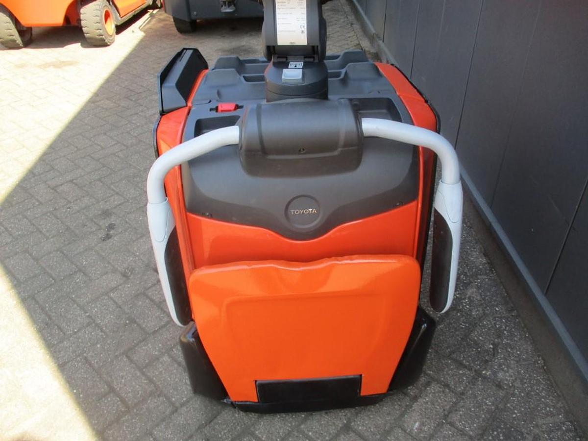 Refurbished 2020 TOYOTA LPE 250 - 2441