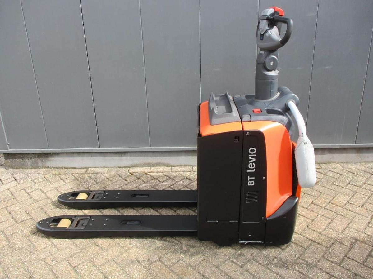 Refurbished 2020 TOYOTA LPE200 - 1975