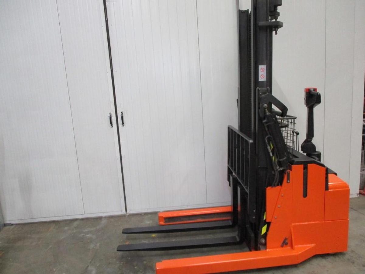 Refurbished 2015 TOYOTA BT RWE120 - 2920