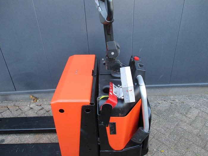 Refurbished 2010 BT LPE200-8 - 429