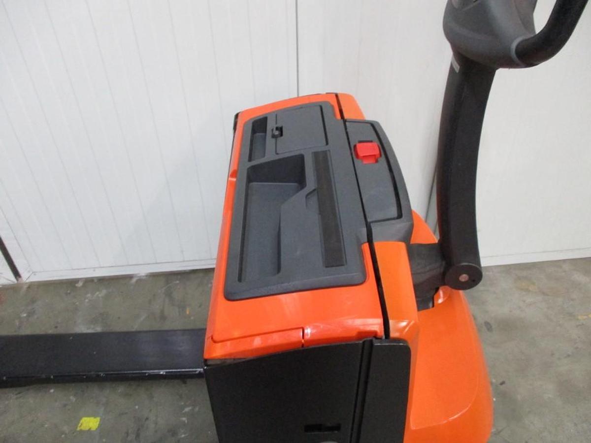 Refurbished 2016 TOYOTA BT LWE160 - 884