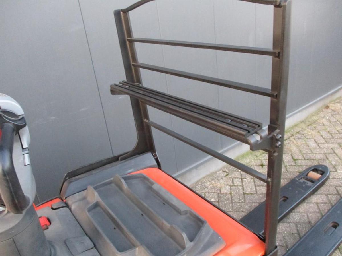 Refurbished 2018 TOYOTA LPE200 - 1778