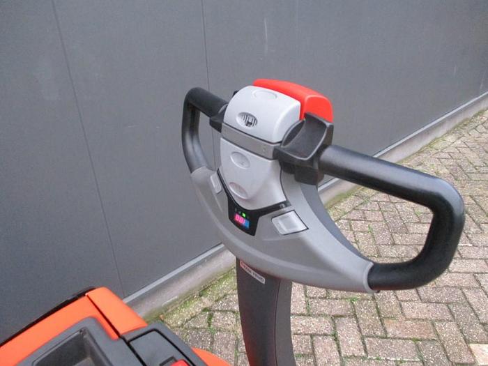 Refurbished 2017 TOYOTA LWE 180 - 988