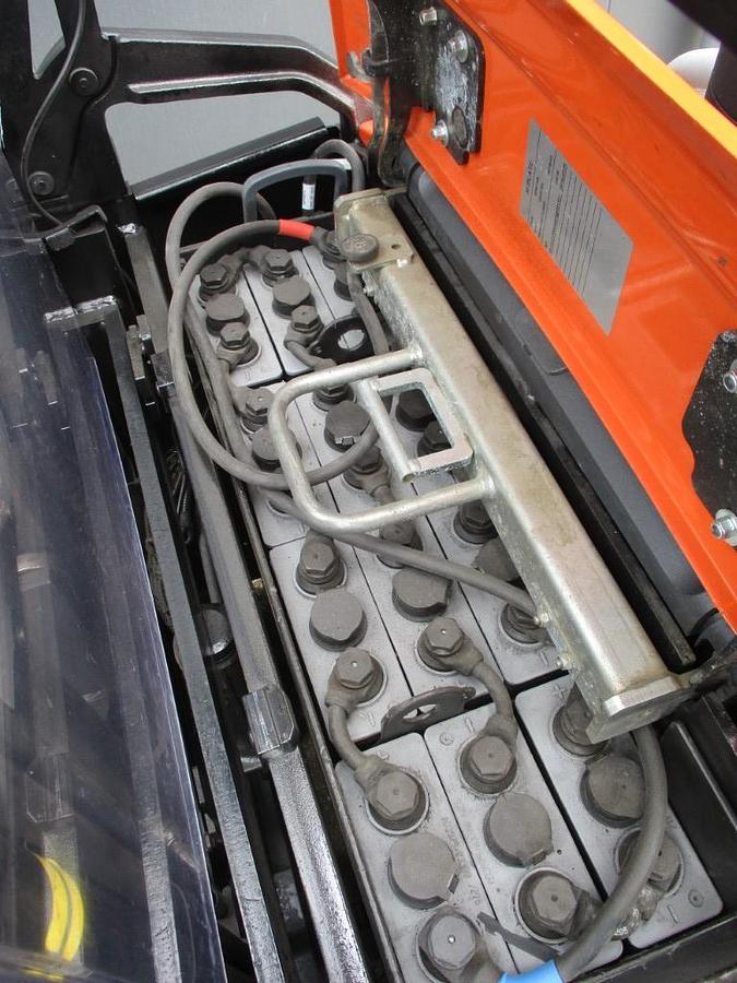 Refurbished 2019 TOYOTA SWE140L triplex - 2161