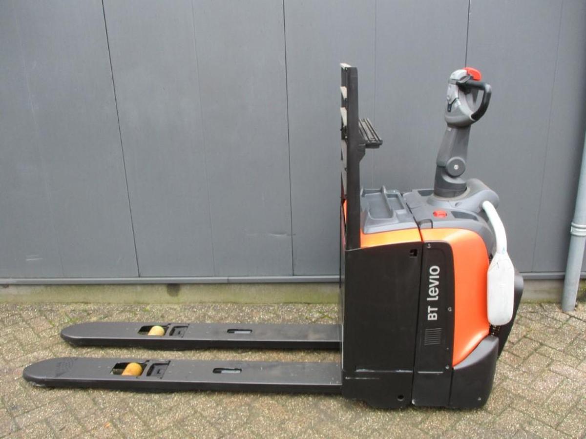 Refurbished 2018 TOYOTA LPE200 - 1778