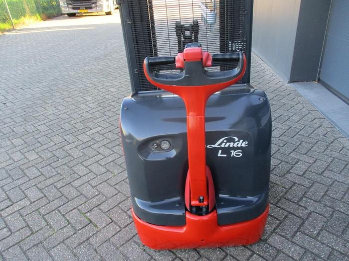 Refurbished 2014 Linde L 16 triplex - 611