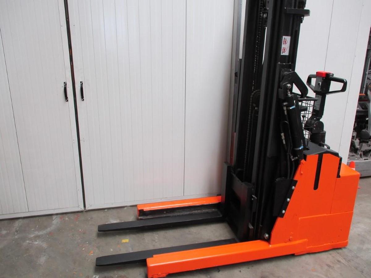 Refurbished 2011 BT TOYOTA RWE120 triplex - 3197