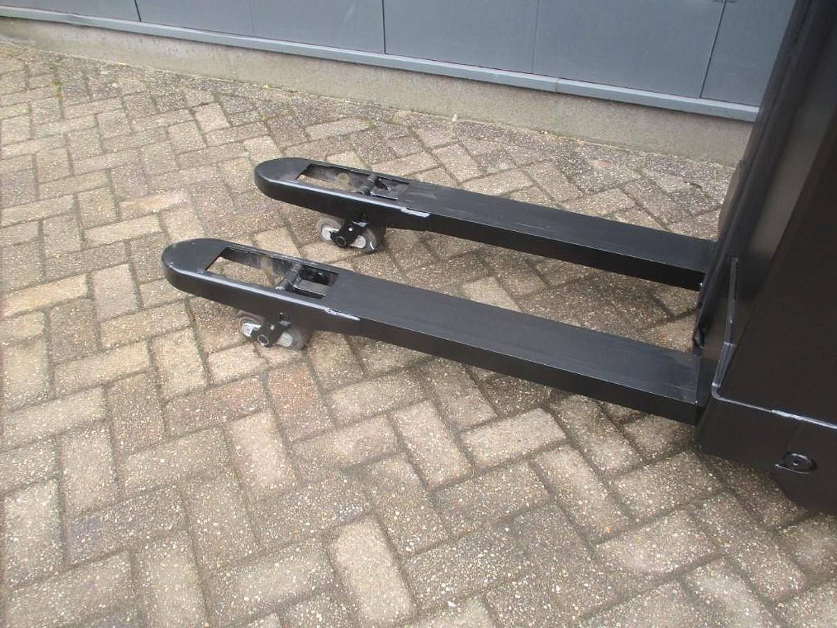 Refurbished 2018 TOYOTA SWE 080L - 66