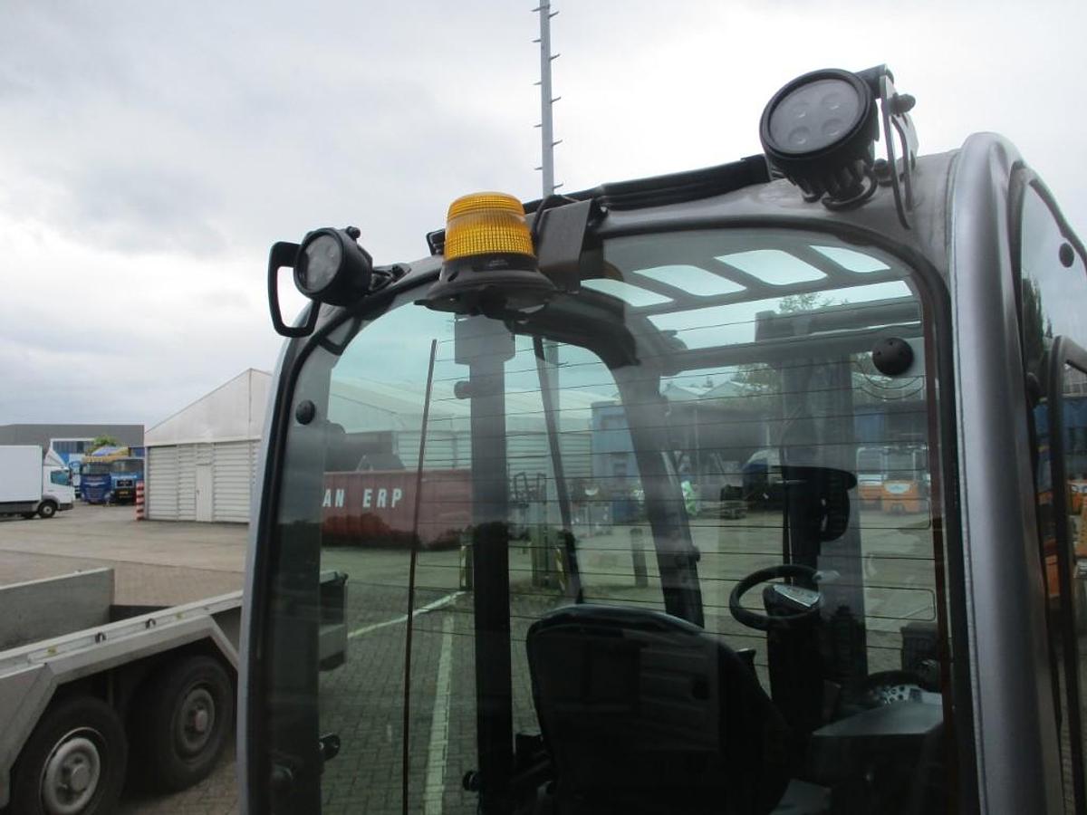 Refurbished 2015 STILL RX 60-30 - 2017