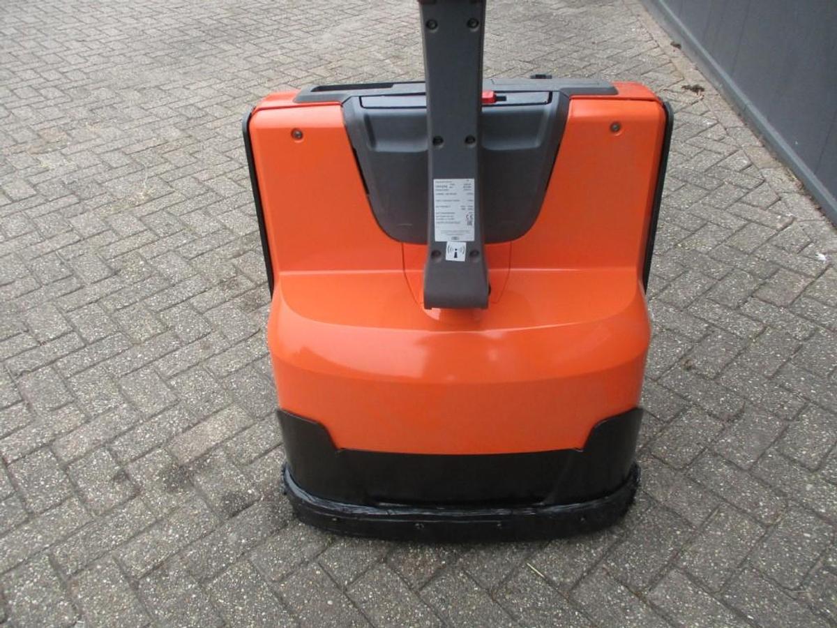 Refurbished 2018 TOYOTA LWE140 - 833