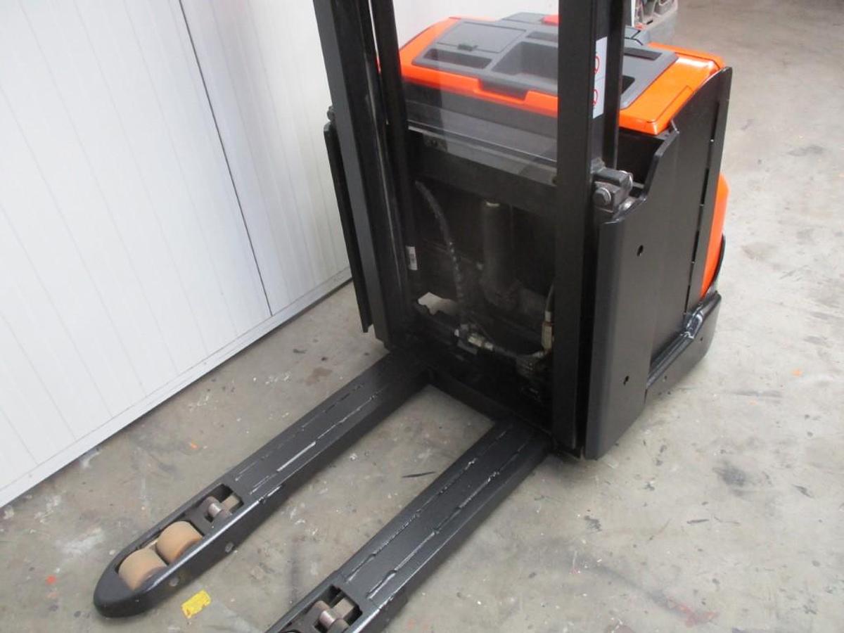 Refurbished 2015 TOYOTA BT SWE 120L - 1437