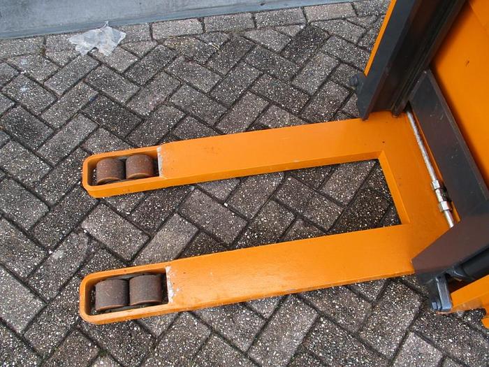 Used 2015 STILL EGV-S20