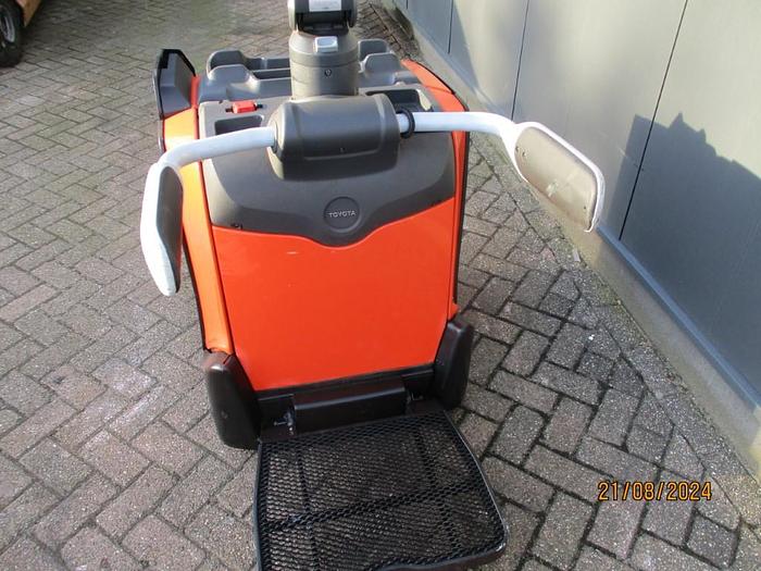 Refurbished 2018 TOYOTA LPE 200