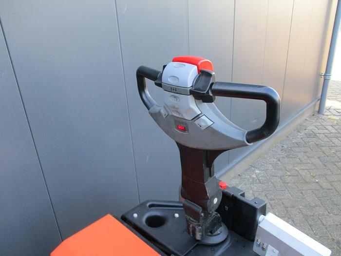 Refurbished 2010 BT LPE200-8 - 429