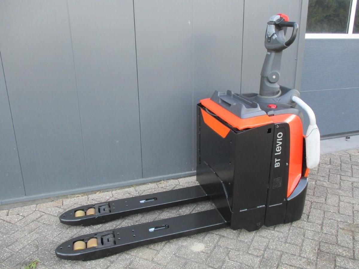 Refurbished 2019 TOYOTA LPE200 - 2214