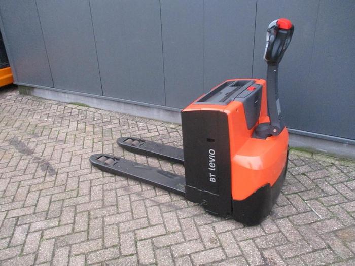 Refurbished 2017 TOYOTA LWE 180 - 988