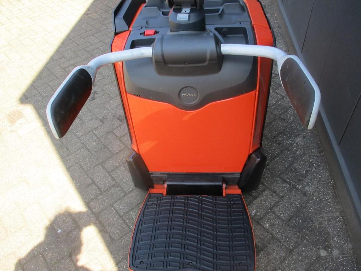 Refurbished 2020 TOYOTA LPE 250 - 2441