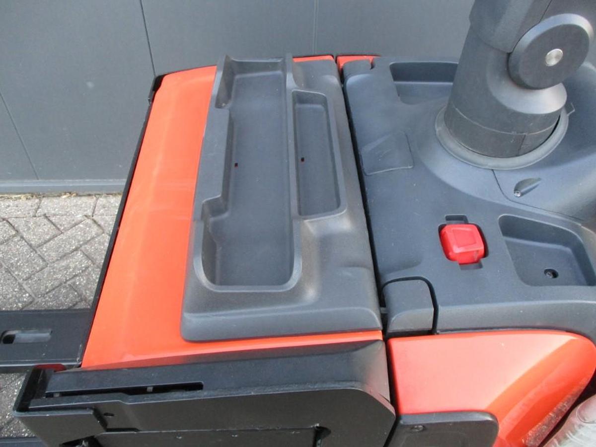 Refurbished 2020 TOYOTA LPE200 - 1975