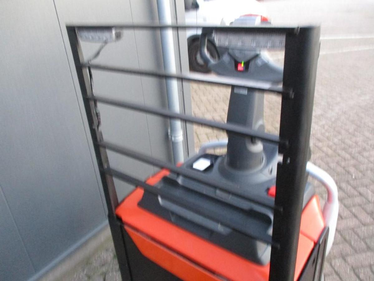 Refurbished 2018 TOYOTA LPE200 - 1433