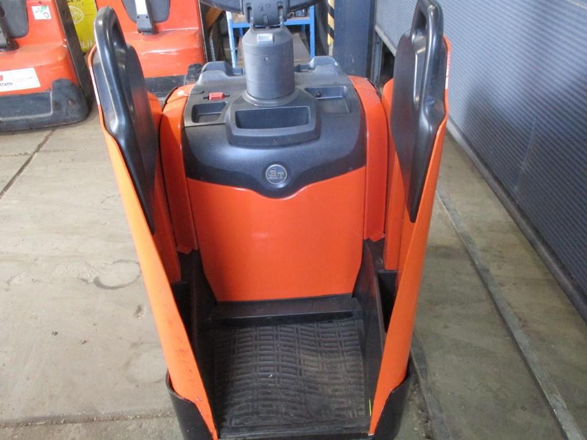 Refurbished 2020 TOYOTA LPE200 - 2452