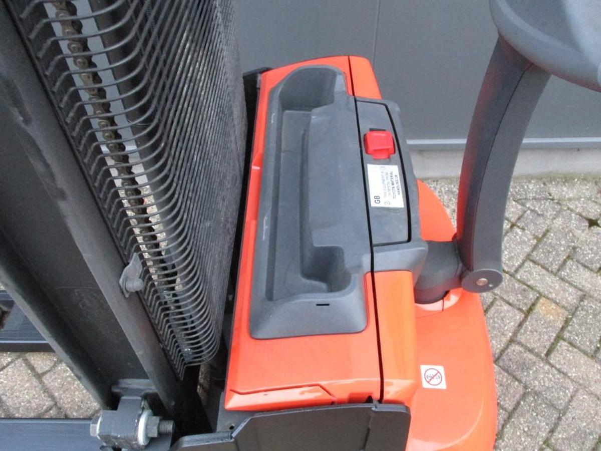 Refurbished 2019 TOYOTA SWE100 - 18