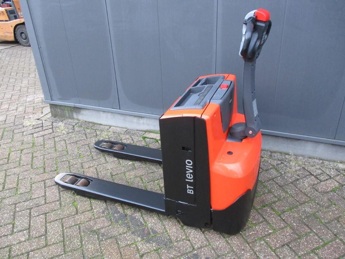 Refurbished 2017 TOYOTA LWE160 - 867